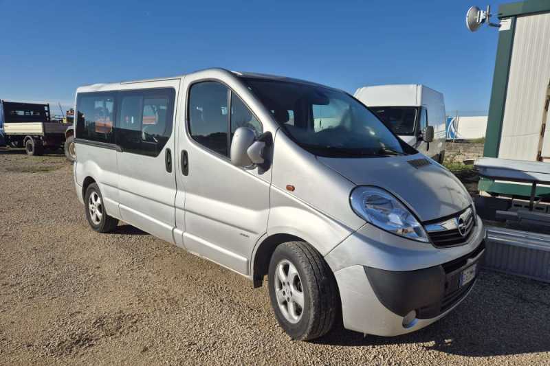 OmecoHub - Immagine OPEL VIVARO